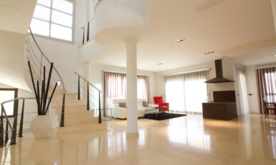 Segunda mano - Villa -
Orihuela - Inland