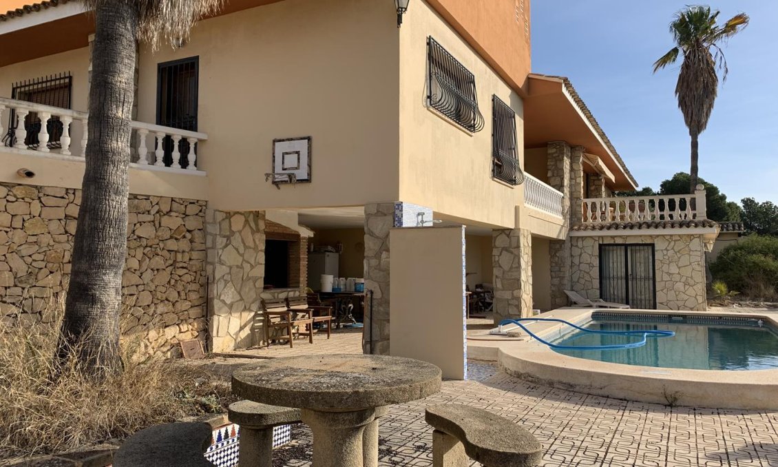 Wiederverkauf - Villa -
La Nucía - Costa Blanca