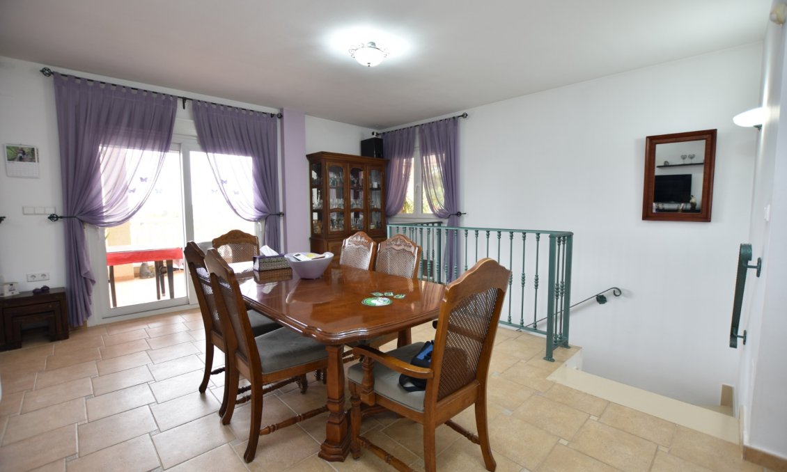 Segunda mano - Villa -
Algorfa - Inland