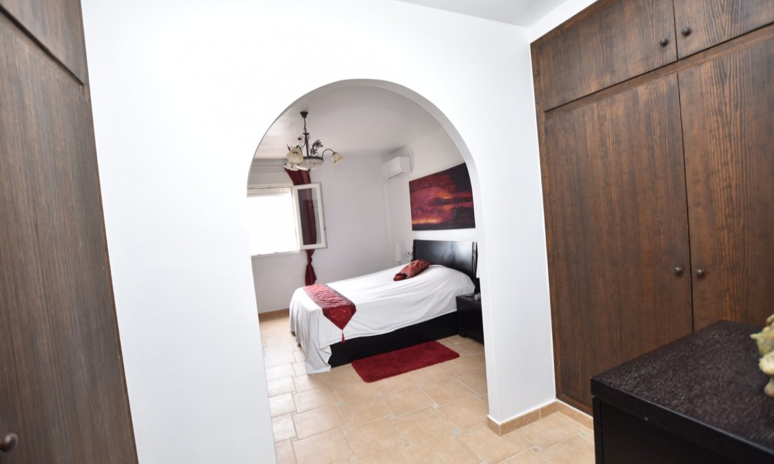 Segunda mano - Villa -
Algorfa - Inland