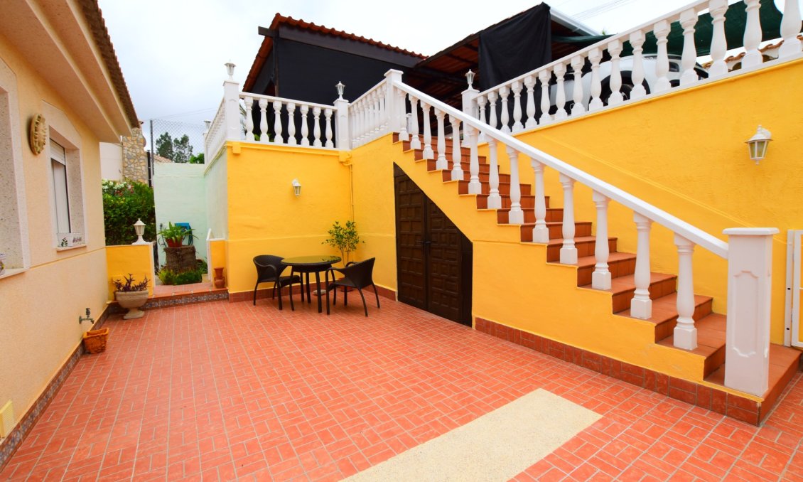 Segunda mano - Villa -
Algorfa - Inland
