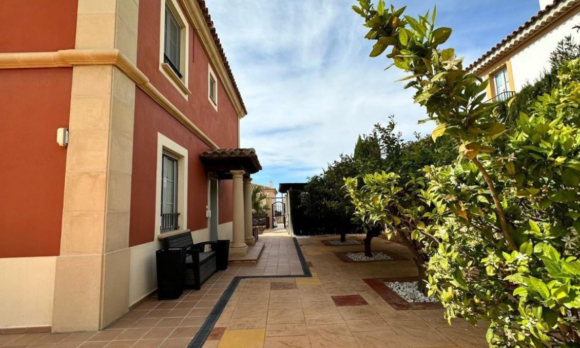 Segunda mano - Villa -
Finestrat - Costa Blanca