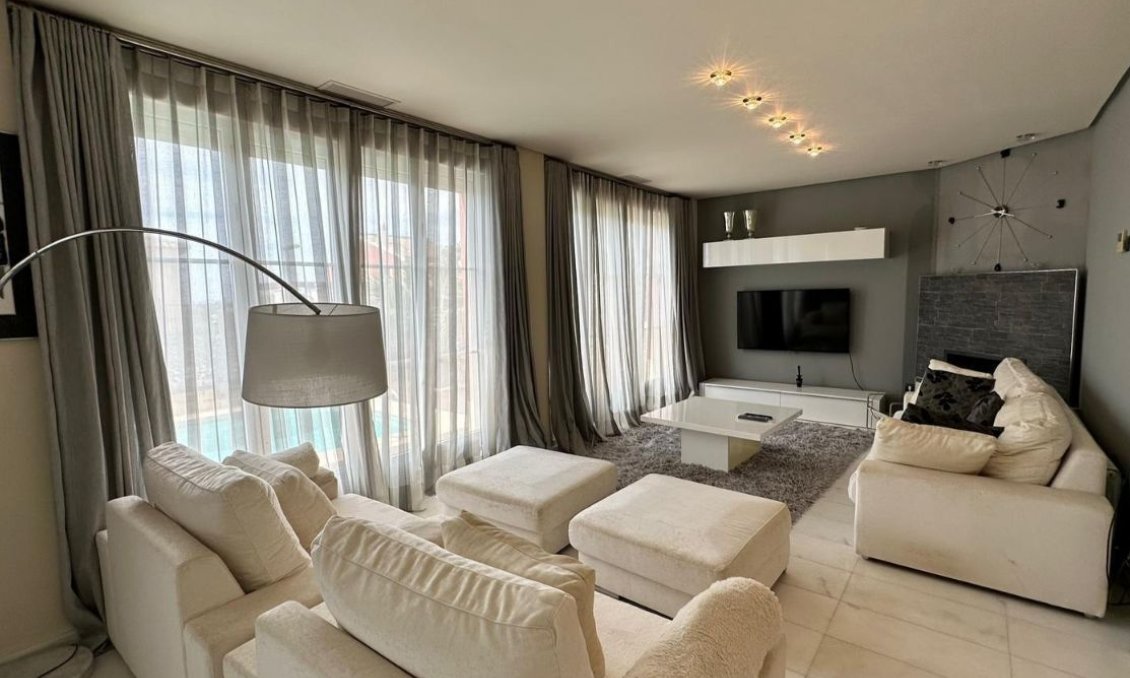 Segunda mano - Villa -
Finestrat - Costa Blanca