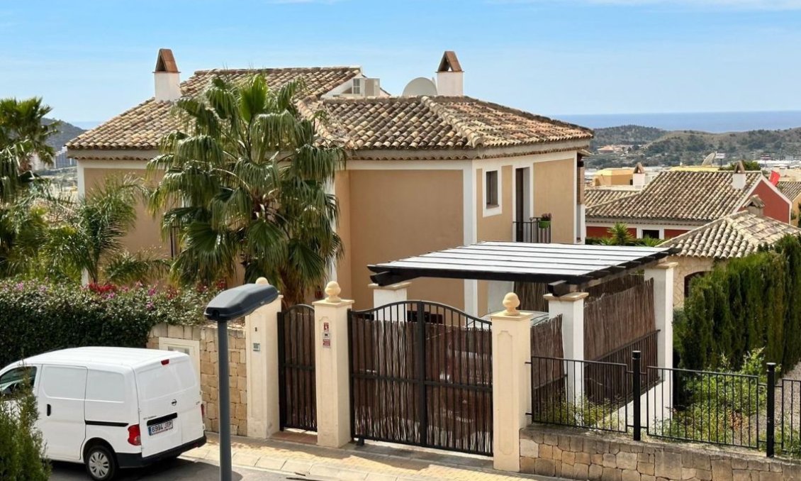 Segunda mano - Villa -
Finestrat - Costa Blanca