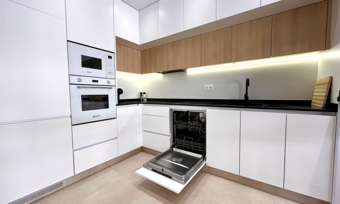 Segunda mano - Apartamento -
El Raso - Costa Blanca