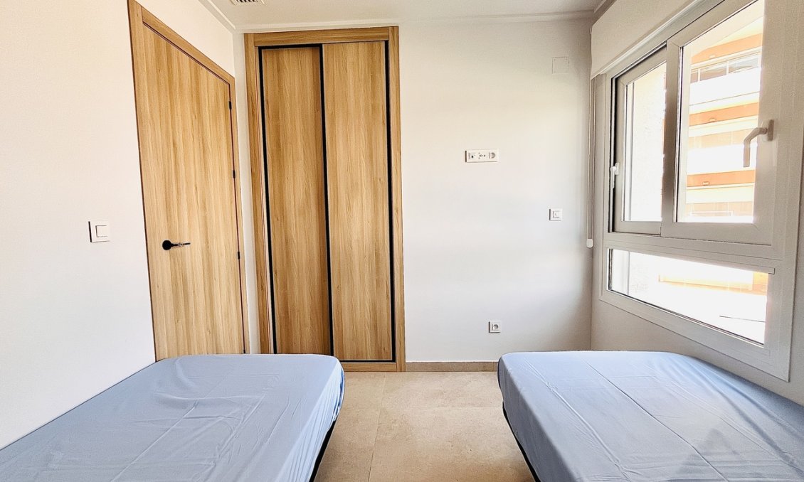 Segunda mano - Apartamento -
El Raso - Costa Blanca
