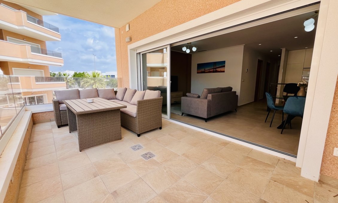 Segunda mano - Apartamento -
El Raso - Costa Blanca