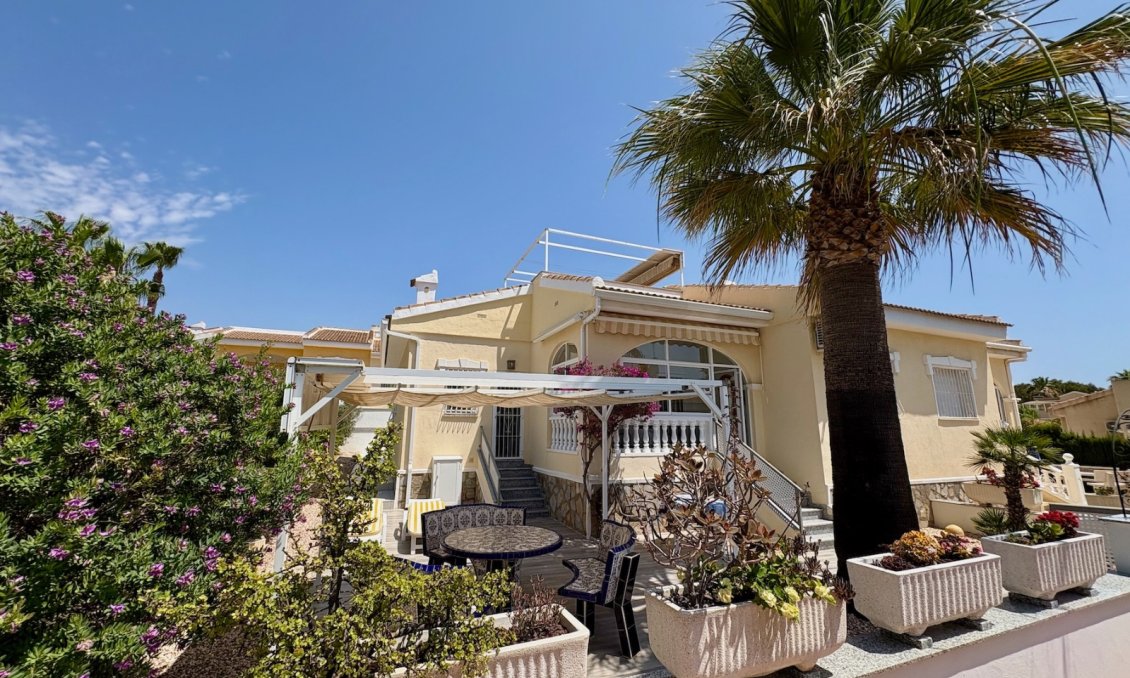 Segunda mano - Town House -
Ciudad Quesada - Costa Blanca