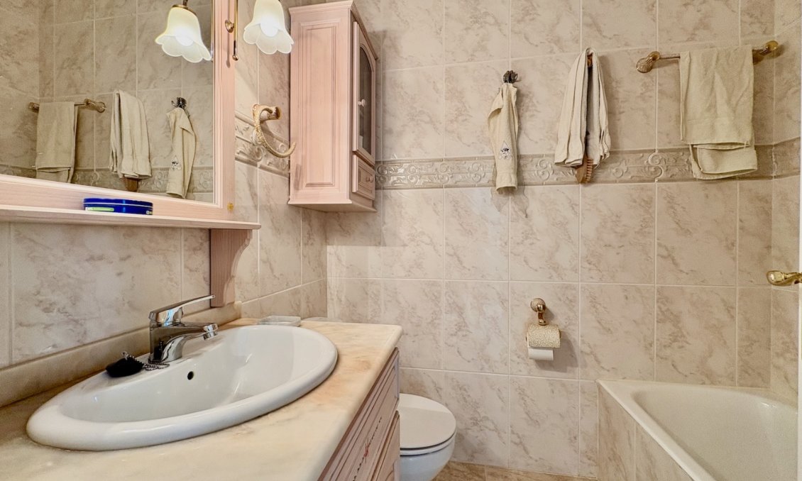 Segunda mano - Town House -
Ciudad Quesada - Costa Blanca