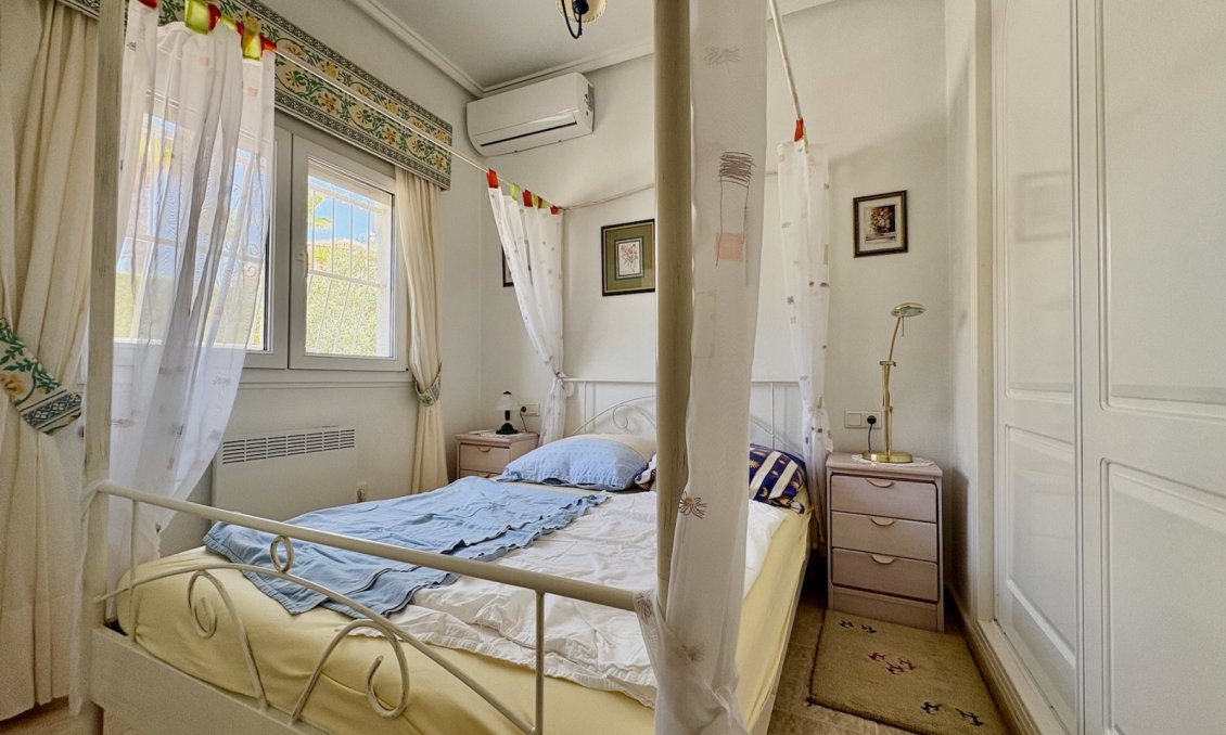 Segunda mano - Town House -
Ciudad Quesada - Costa Blanca