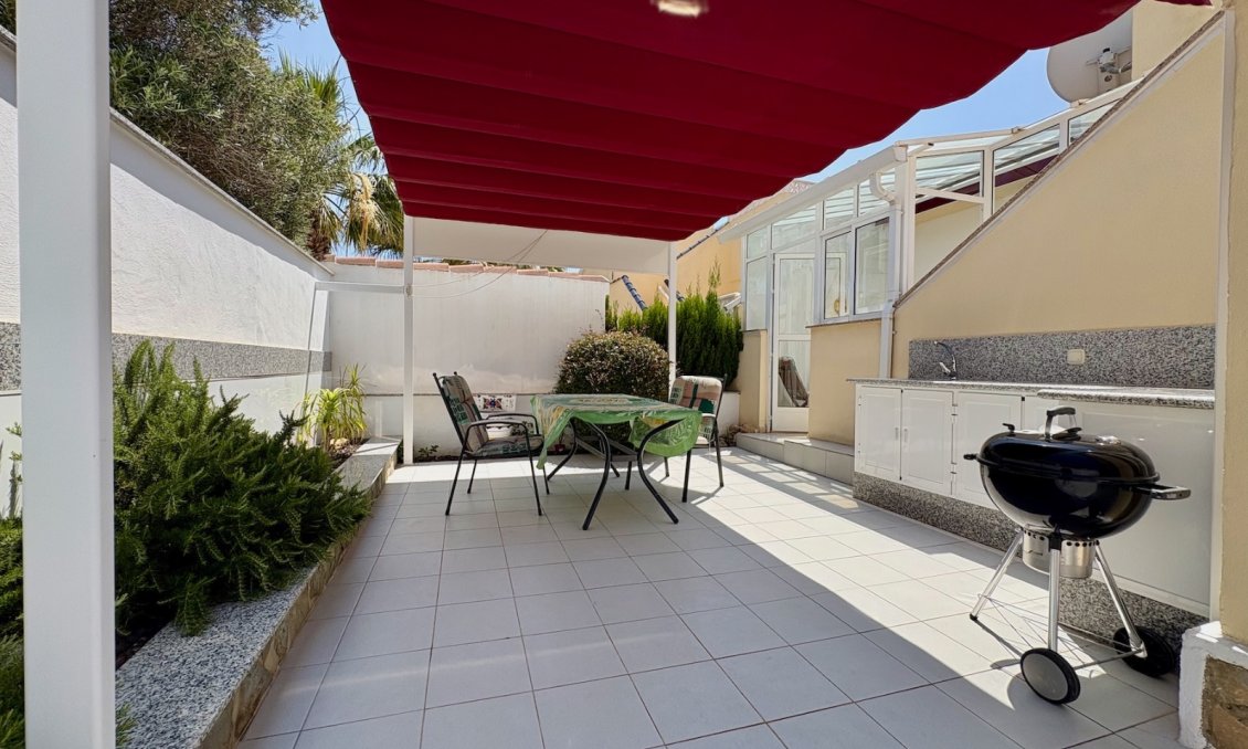 Segunda mano - Town House -
Ciudad Quesada - Costa Blanca