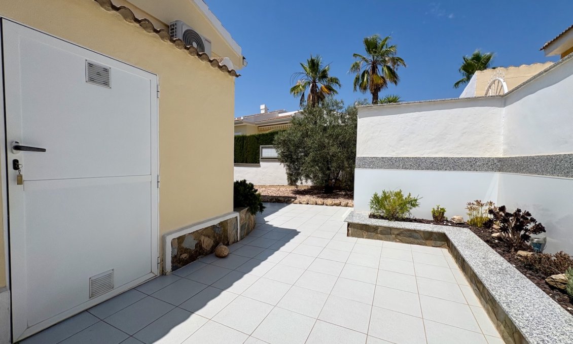 Segunda mano - Town House -
Ciudad Quesada - Costa Blanca