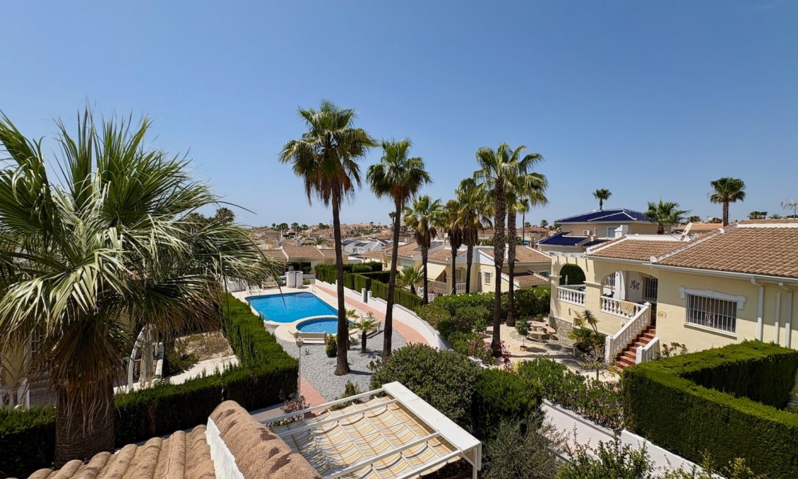 Segunda mano - Town House -
Ciudad Quesada - Costa Blanca