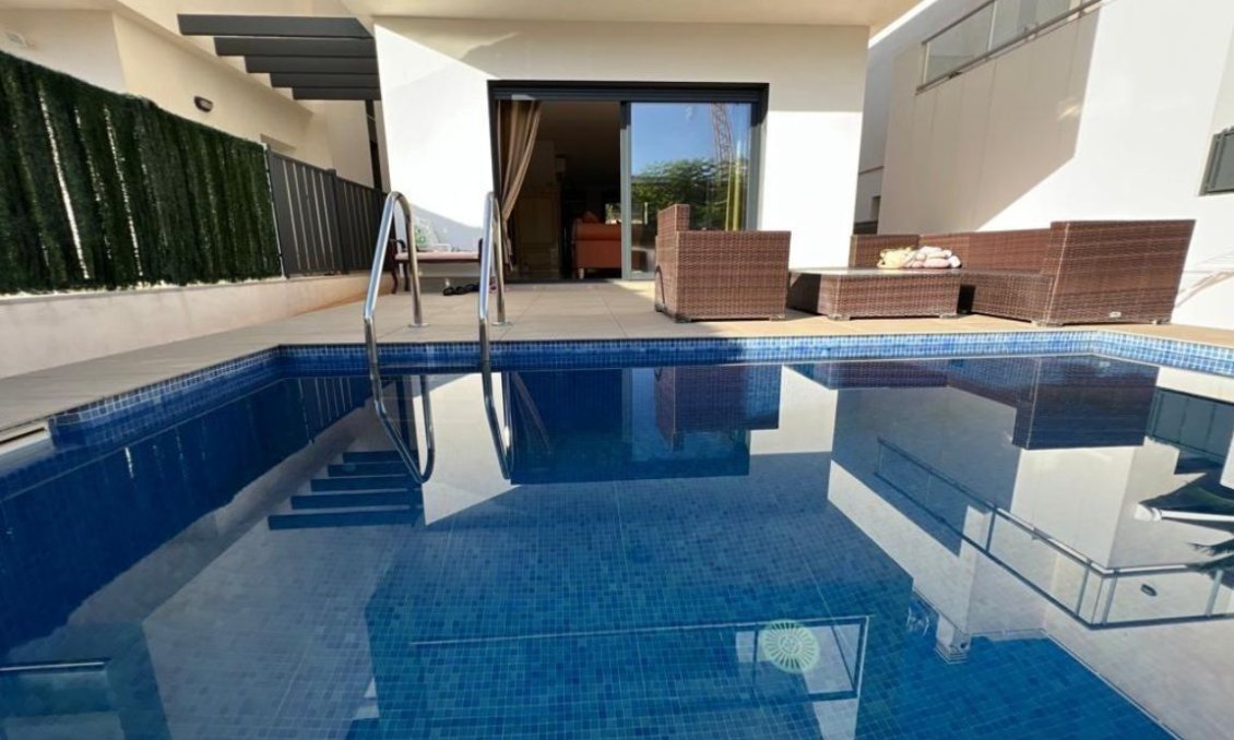 Segunda mano - Villa -
Polop - Costa Blanca