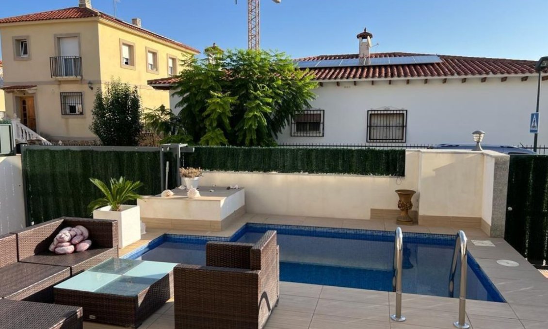 Segunda mano - Villa -
Polop - Costa Blanca