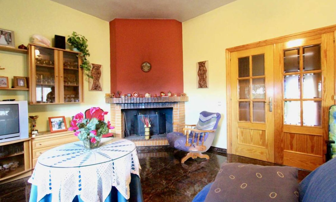 Segunda mano - Villa -
Canadas De San Pedro - Inland
