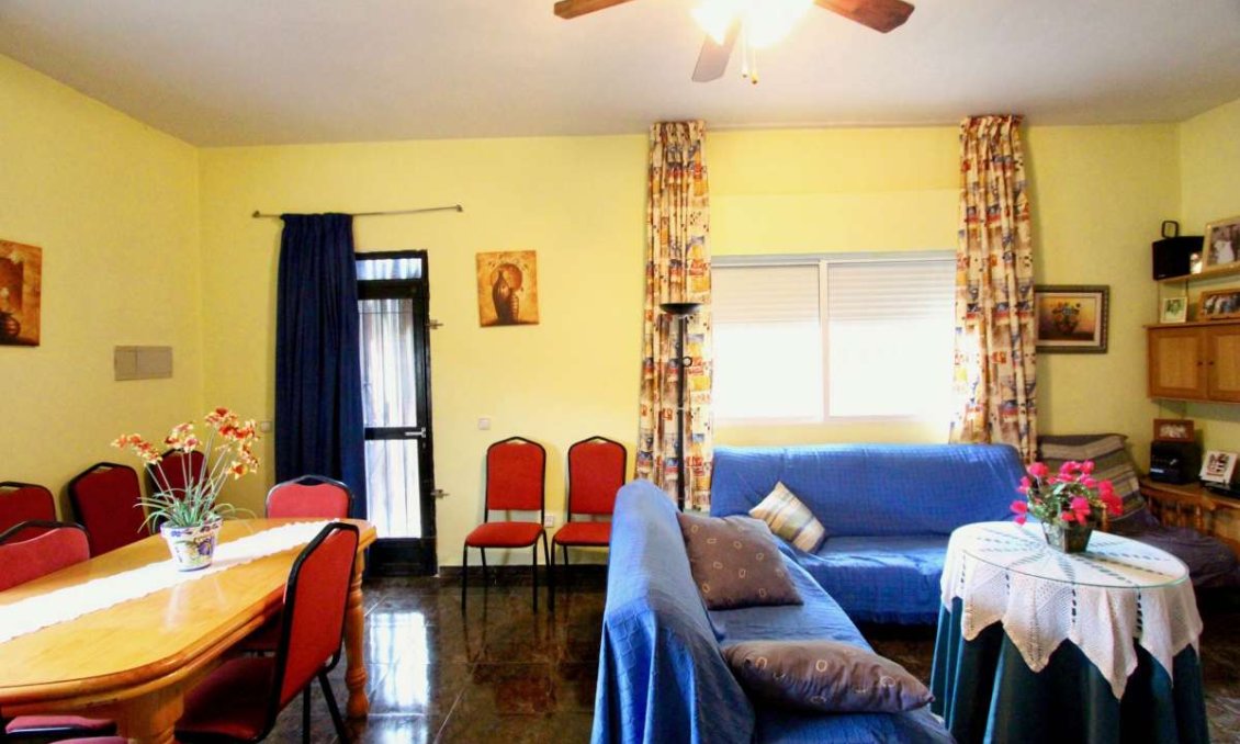 Segunda mano - Villa -
Canadas De San Pedro - Inland