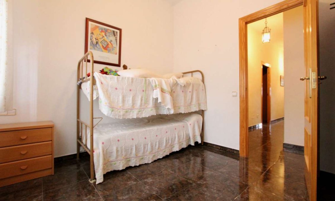 Segunda mano - Villa -
Canadas De San Pedro - Inland
