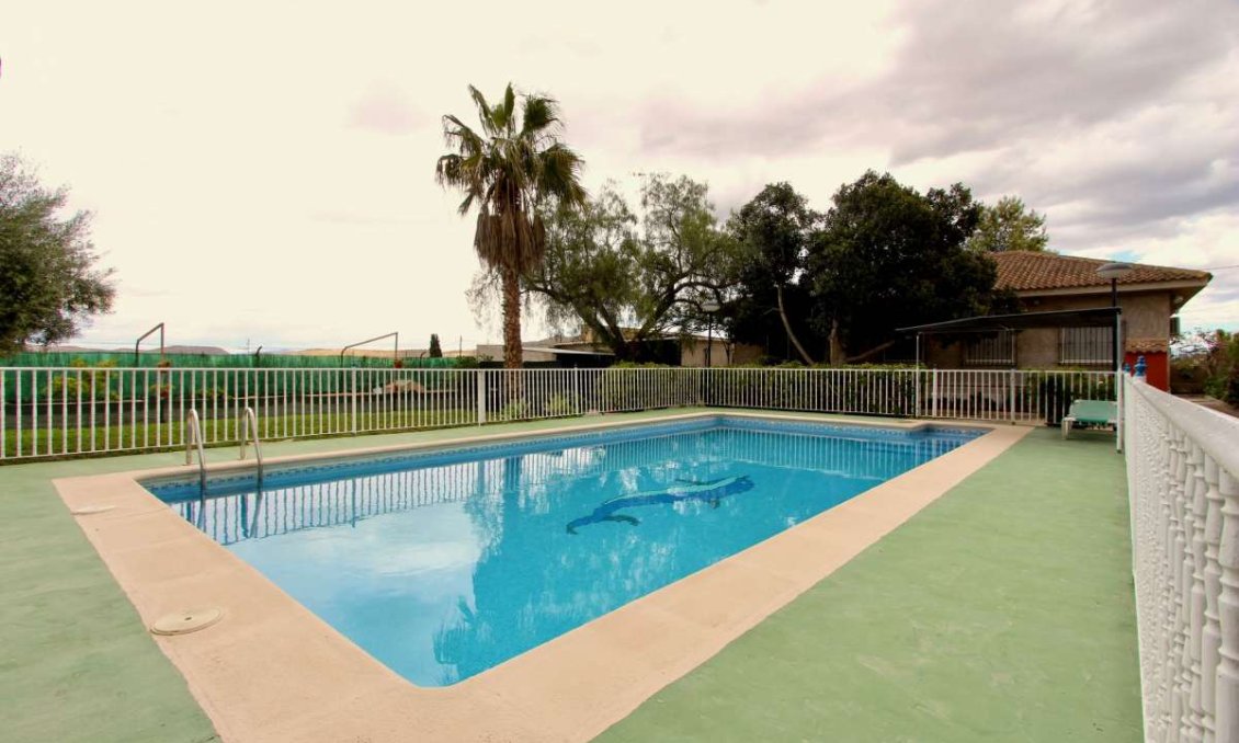 Segunda mano - Villa -
Canadas De San Pedro - Inland