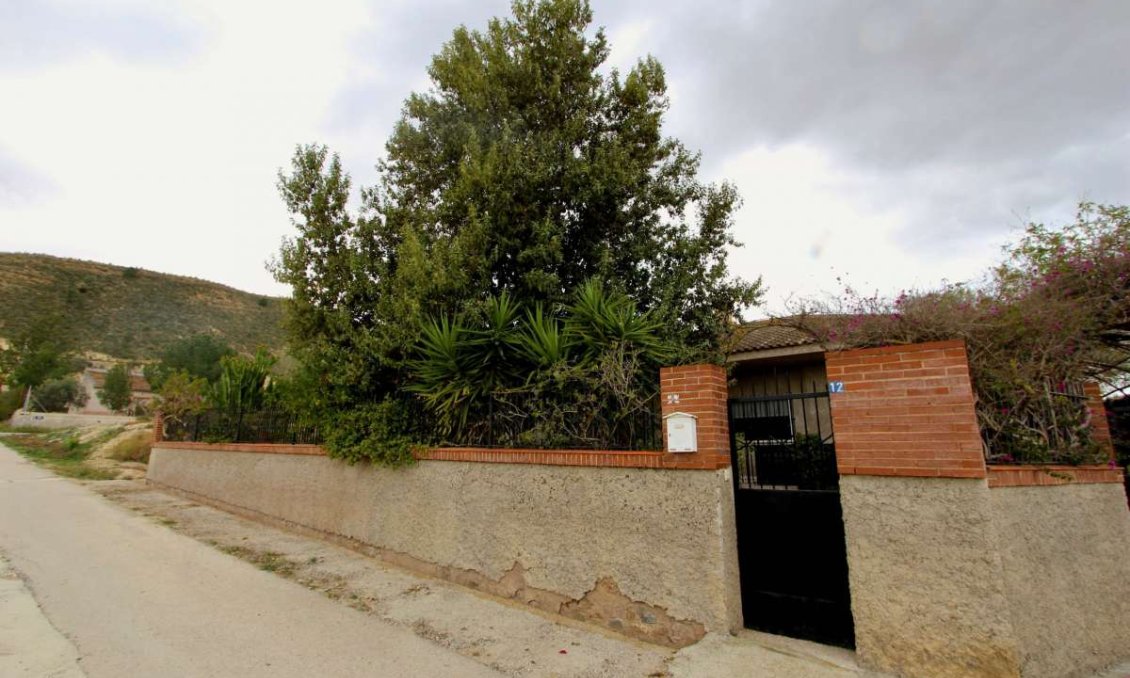 Segunda mano - Villa -
Canadas De San Pedro - Inland