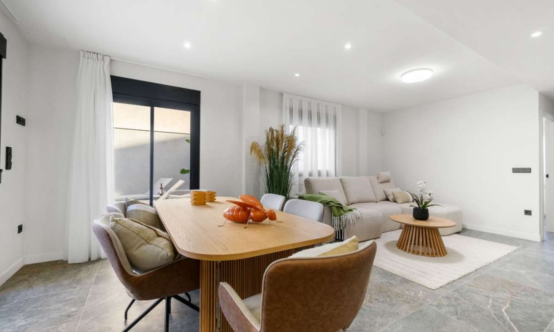 Resale - Villa -
Torre de la Horadada - Costa Blanca