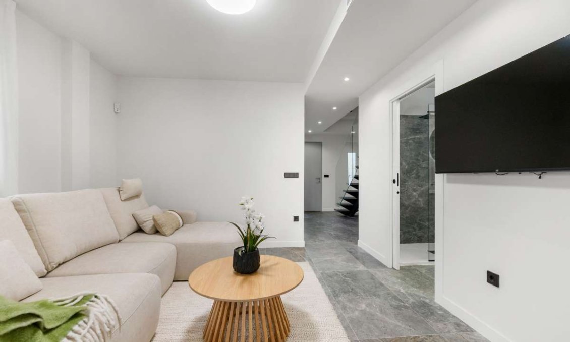 Resale - Villa -
Torre de la Horadada - Costa Blanca
