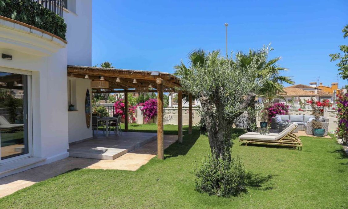 Segunda mano - Villa -
Denia - Costa Blanca