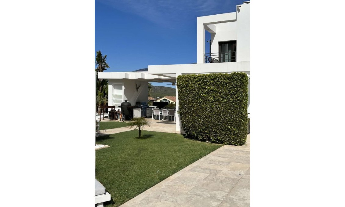 Segunda mano - Villa -
Cansalades - Costa Blanca