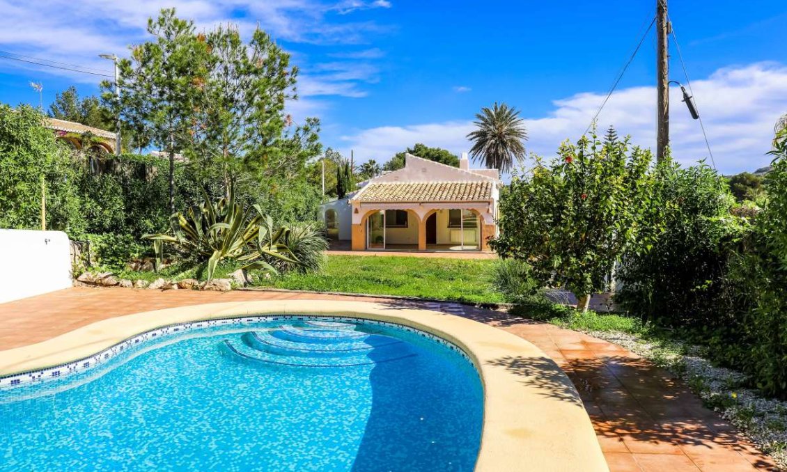 Használt Ingatlanok - Villa -
Jávea - Costa Blanca