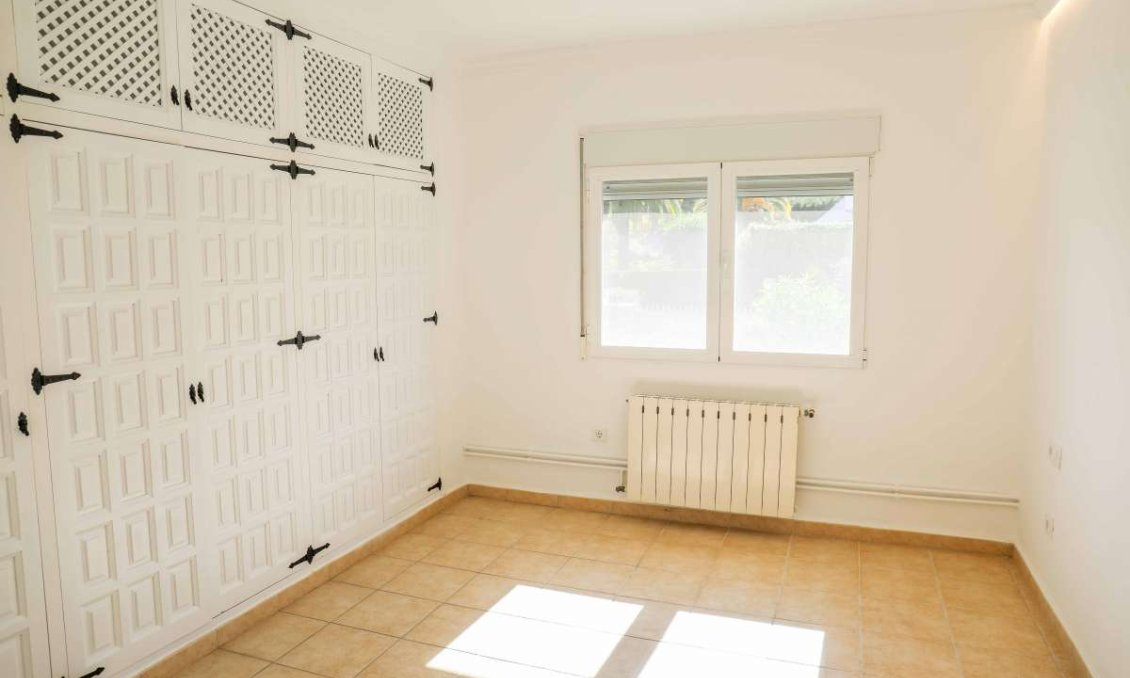 Használt Ingatlanok - Villa -
Jávea - Costa Blanca