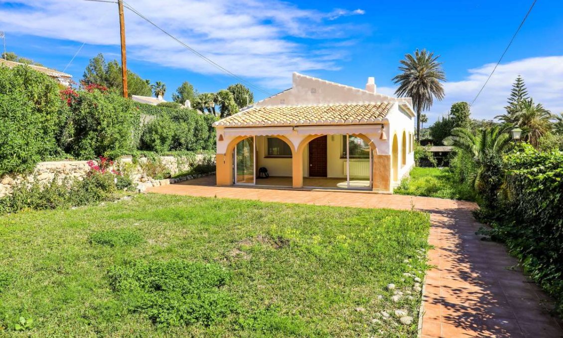 Használt Ingatlanok - Villa -
Jávea - Costa Blanca