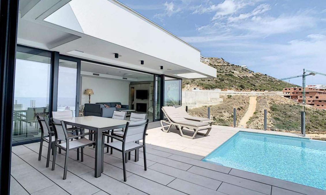 Segunda mano - Villa -
Cumbre del Sol - Costa Blanca