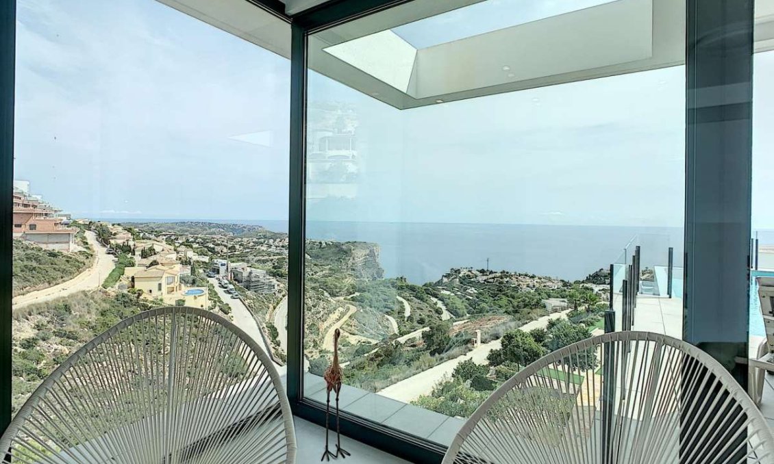 Segunda mano - Villa -
Cumbre del Sol - Costa Blanca