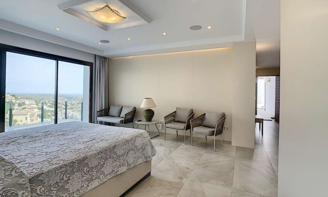 Segunda mano - Villa -
Cumbre del Sol - Costa Blanca