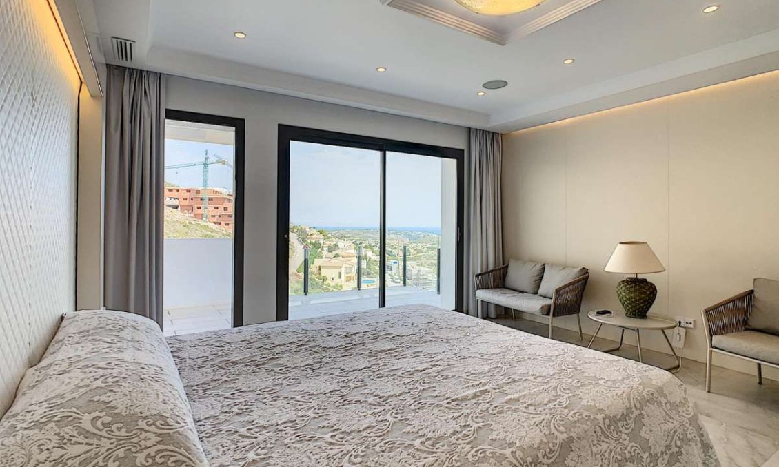 Segunda mano - Villa -
Cumbre del Sol - Costa Blanca
