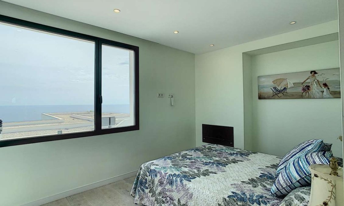 Segunda mano - Villa -
Cumbre del Sol - Costa Blanca