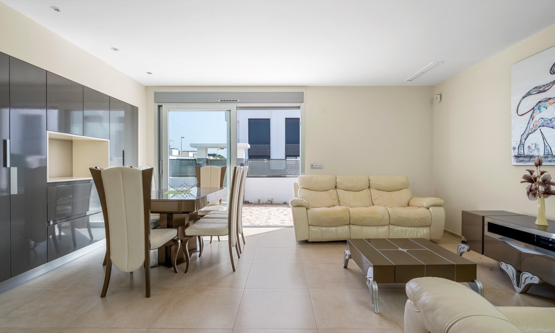 Segunda mano - Villa -
Ciudad Quesada - Costa Blanca