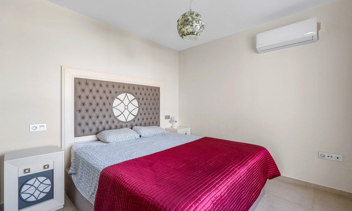 Segunda mano - Villa -
Ciudad Quesada - Costa Blanca