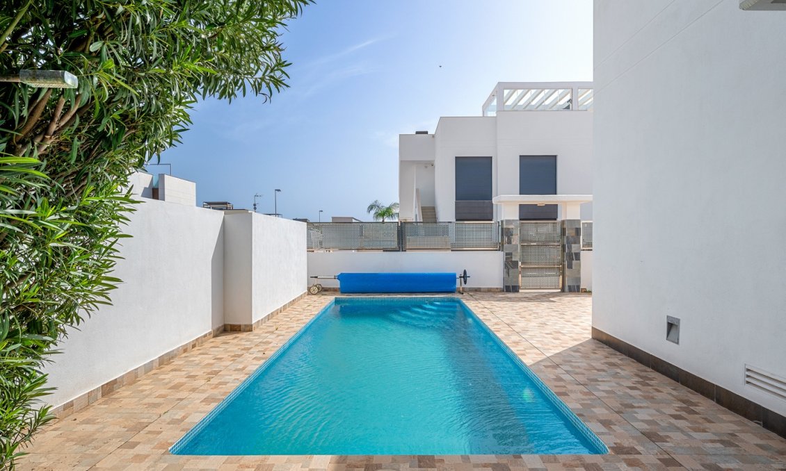 Segunda mano - Villa -
Ciudad Quesada - Costa Blanca