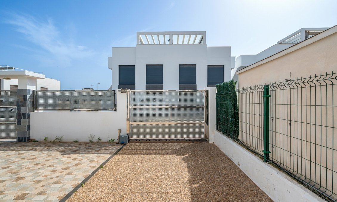 Segunda mano - Villa -
Ciudad Quesada - Costa Blanca