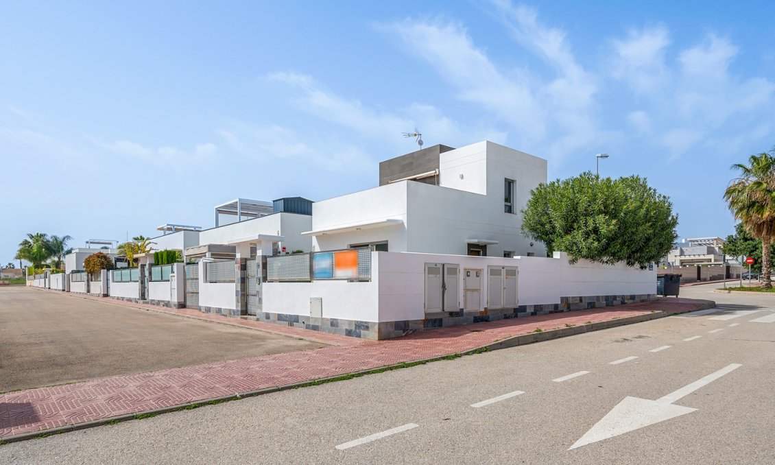 Segunda mano - Villa -
Ciudad Quesada - Costa Blanca