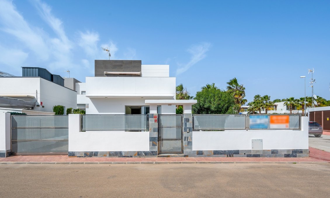 Segunda mano - Villa -
Ciudad Quesada - Costa Blanca