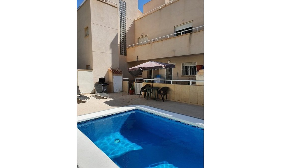 Segunda mano - Town House -
Playa Flamenca - Costa Blanca