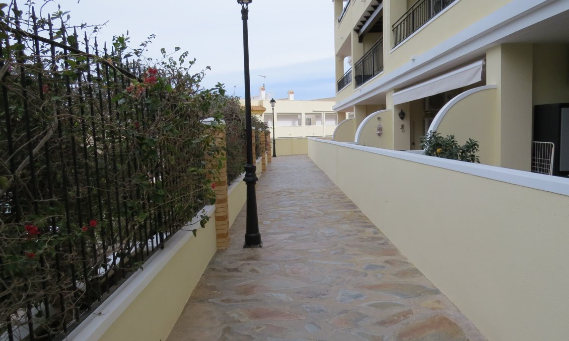 Segunda mano - Apartamento -
Orihuela Costa - Costa Blanca