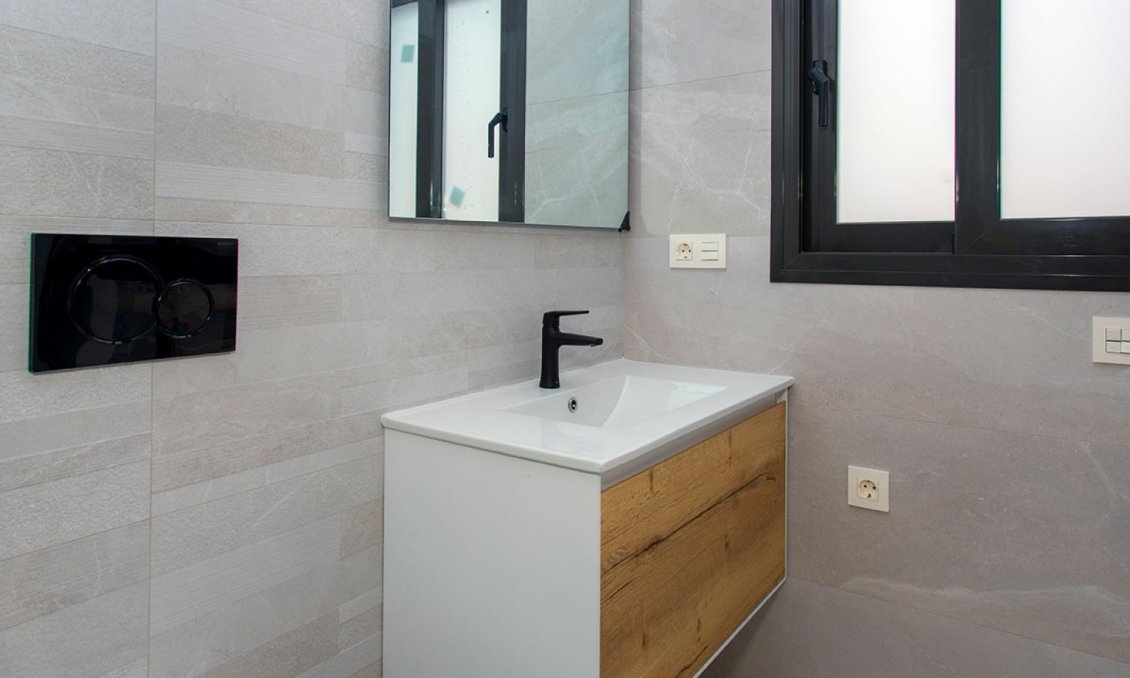 Wiederverkauf - Wohnung -
Torrevieja - Costa Blanca