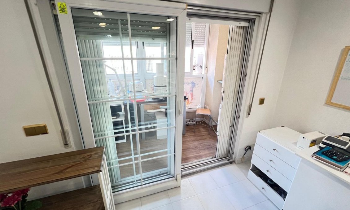 Revente - Appartement -
Torrevieja