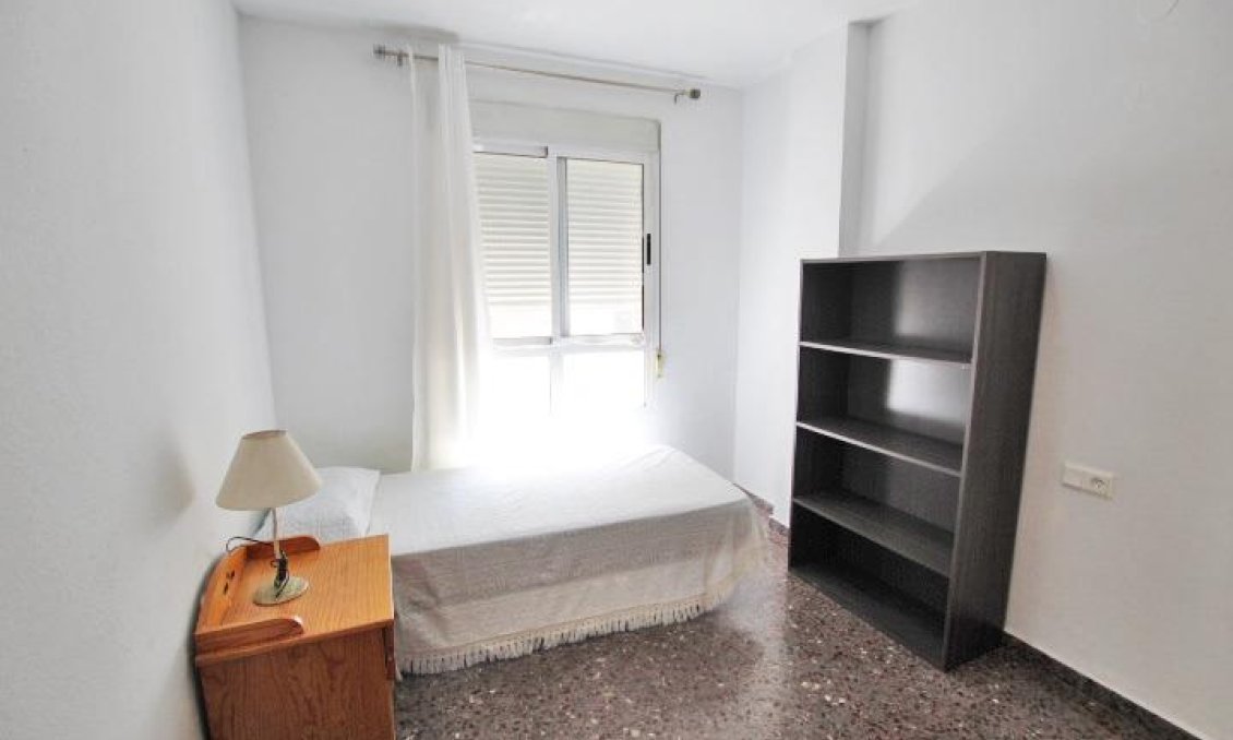 Revânzare - Apartament -
Alicante - Nuevo San Blas