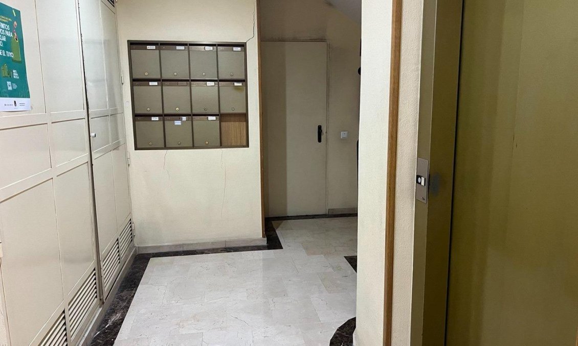 Revânzare - Apartament -
Alicante - Nuevo San Blas