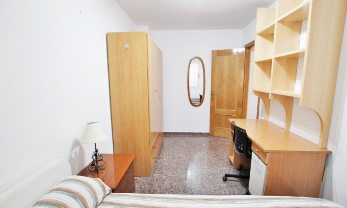 Revânzare - Apartament -
Alicante - Nuevo San Blas