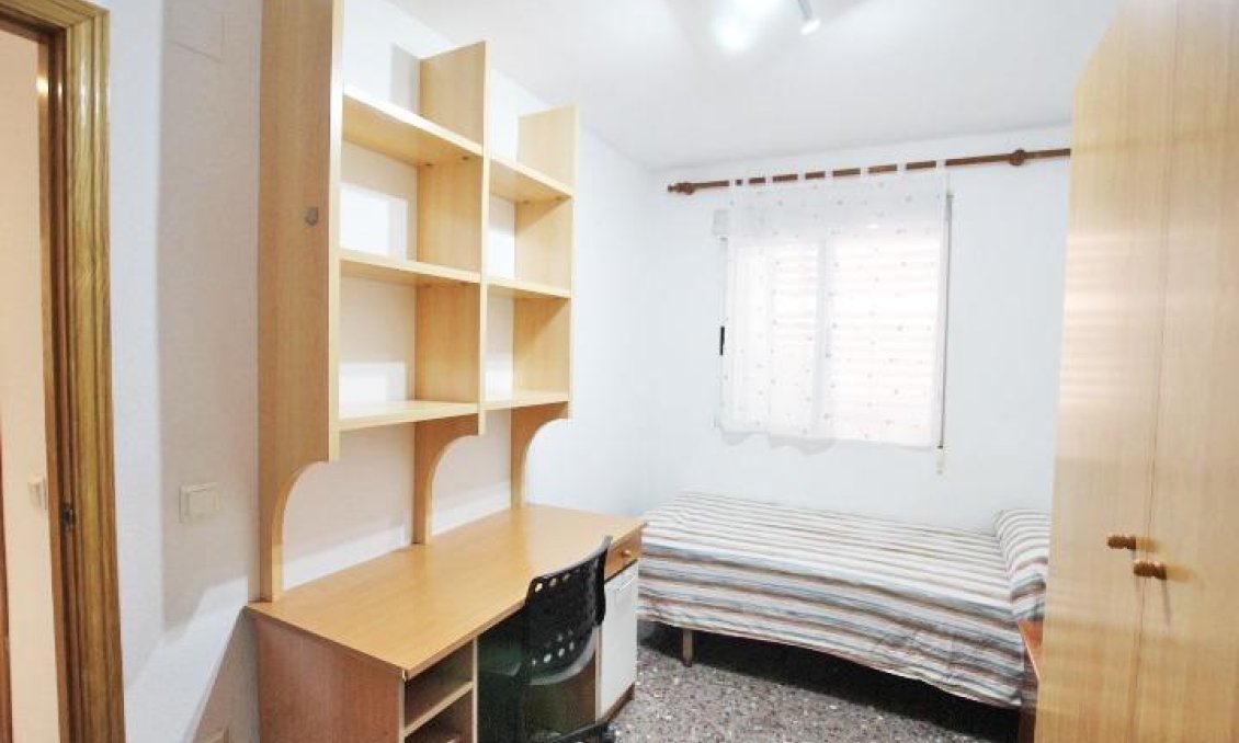 Revânzare - Apartament -
Alicante - Nuevo San Blas